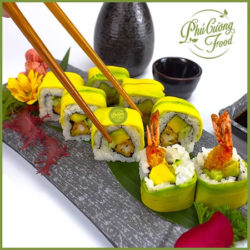 cơm cuộn tôm phủ bơ quả